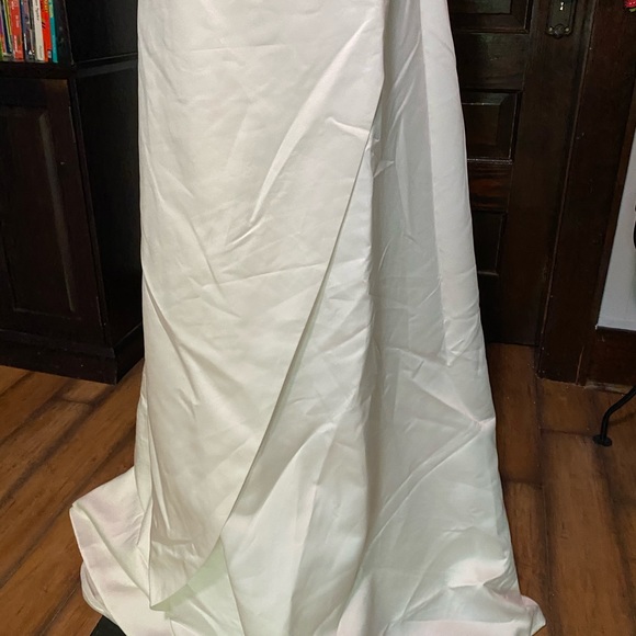 Alfred Angelo 2553 Sz 16. NWT - Picture 6 of 10